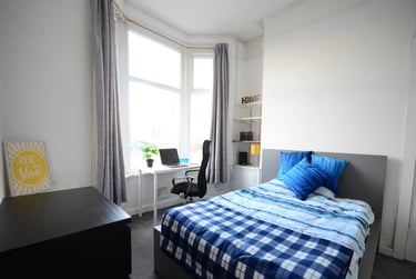 5 bed house, Wavertree, Liverpool, L154LH - Image 1