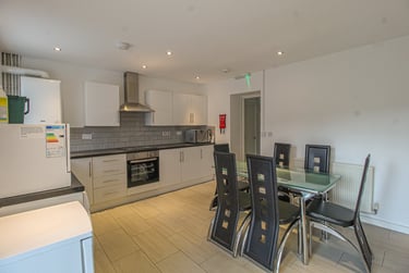 1 bed house, Treforest, Pontypridd, CF371SR - Image 3
