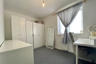 2 bed flat, Pengam Green, Cardiff, CF242TX - Image 4