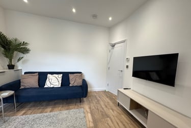 3 bed house, Heath, Maindy, Cardiff, CF143PS - Image 2