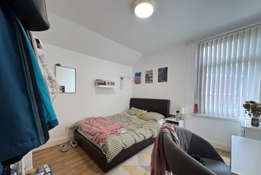 6 bed house, Cathays, Cardiff, CF244HW - Image 4
