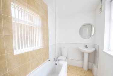 2 bed flat, Wavertree, Liverpool, L151EN - Image 7