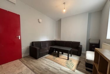 6 bed house, Cathays, Plasnewydd, Cardiff, CF244AL - Image 3