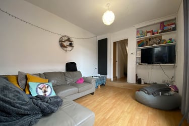 5 bed house, Cathays, Cardiff, CF244QN - Image 1