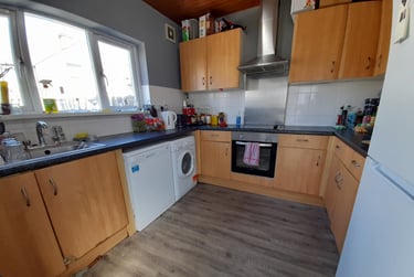 5 bed house, Cathays, Cardiff, CF244QN - Image 2