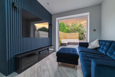 6 bed house, Cathays, Cardiff, CF244JN - Image 1