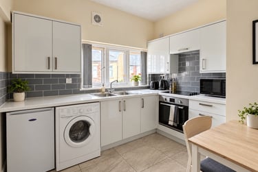 1 bed flat, Cathays, Cardiff, CF244EA - Image 3