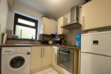 2 bed flat, Cathays, Plasnewydd, Cardiff, CF244BG - Image 2