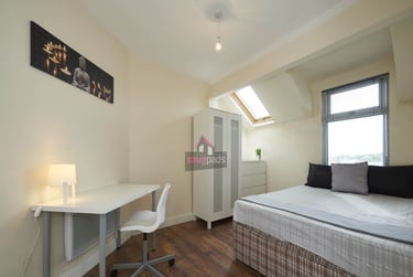 2 bed flat, Salford, Seedley, M55JJ - Image 3