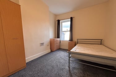 3 bed flat, Roath, Plasnewydd, Cardiff, CF243JS - Image 4