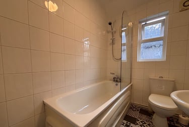 3 bed flat, Roath, Plasnewydd, Cardiff, CF243JS - Image 7