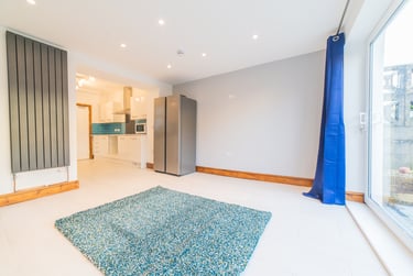 6 bed house, Cathays, Cardiff, CF244NU - Image 2