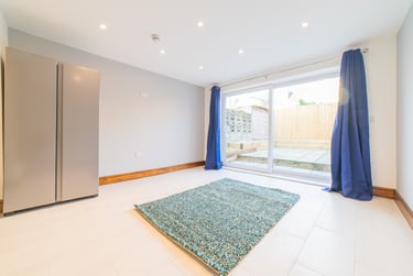 6 bed house, Cathays, Cardiff, CF244NU - Image 3