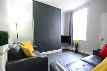 4 bed house, Kensington, Liverpool, L78SD - Image 1