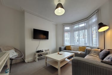 4 bed house, Heath, Gabalfa, Cardiff, CF143QA - Image 1