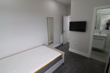5 bed flat, Cathays, Cardiff, CF103EE - Image 10