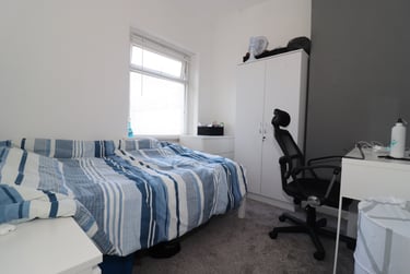 5 bed house, Cathays, Cardiff, CF244HS - Image 5