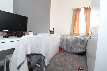5 bed house, Cathays, Cardiff, CF244HS - Image 7
