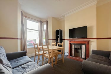 4 bed house, Roath, Plasnewydd, Cardiff, CF243HT - Image 1