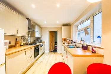 4 bed house, Splott, Adamstown, Cardiff, CF241QA - Image 1
