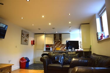 2 bed flat, Uplands Crescent, Uplands, Swansea, SA20EZ - Image 1