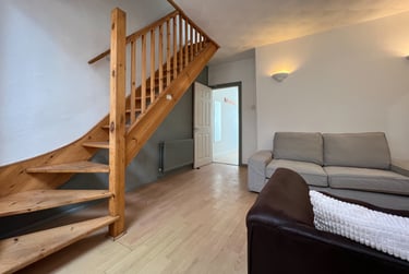3 bed house, Cathays, Cardiff, CF244BL - Image 1