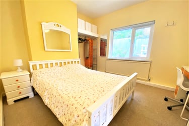 4 bed house, Bryn Syfi Terrace, Mount Pleasant, Swansea, SA16XN - Image 4
