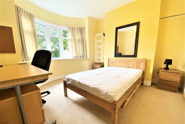 4 bed house, Bryn Syfi Terrace, Mount Pleasant, Swansea, SA16XN - Image 5