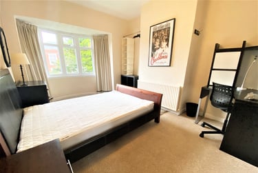 4 bed house, Bryn Syfi Terrace, Mount Pleasant, Swansea, SA16XN - Image 7