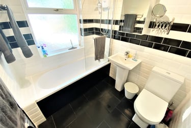 4 bed house, Bryn Syfi Terrace, Mount Pleasant, Swansea, SA16XN - Image 8