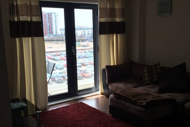 2 bed flat, South Quay, Kings Road, Swansea, SA18AL - Image 3