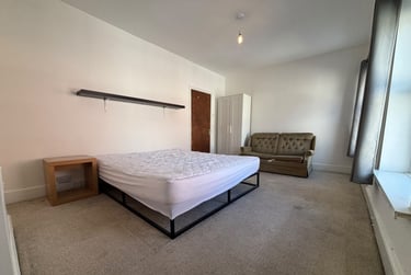2 bed house, Cathays, Cardiff, CF244NY - Image 3