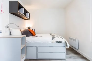 Platinum Ensuite - Image 1
