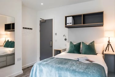 Silver Shared House - Image 2