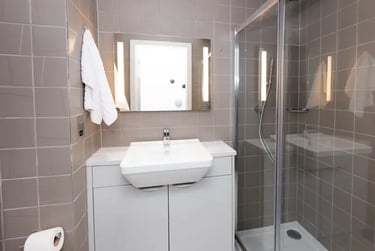 Platinum Ensuite at Glasgow West End, Kelvinhaugh Street, City Centre, Glasgow, G38PX - Image 6