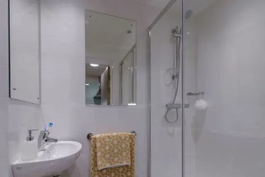 Platinum Plus Studio - Image 4