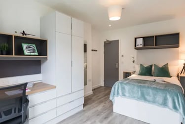 Silver Shared House - Image 3