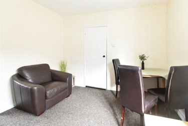 4 bed house, Robson Road, Earlham, Norwich, NR58NZ - Image 5