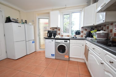 6 bed house, Edgeworth Road, Earlham, Norwich, NR58JD - Image 2