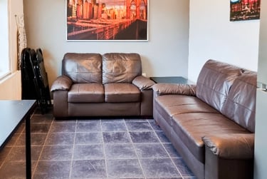 4 bed house, Robson Road, Earlham, Norwich, NR58NY - Image 2
