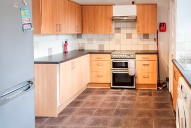 4 bed house, Robson Road, Earlham, Norwich, NR58NY - Image 3