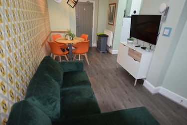 1 bed house, Burns Street, Barrack Road, Northampton, NN13QE - Image 5