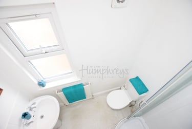 1 bed house, Lutterworth Road, Abington, Northampton, NN15JL - Image 1