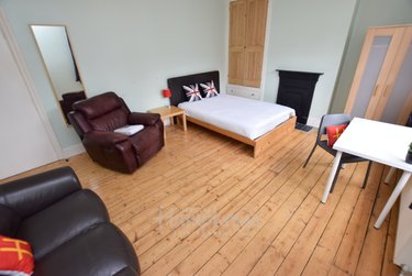 1 bed house, Colwyn Road, Abington, Northampton, NN13PU - Image 1