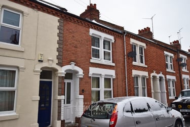 1 bed house, Artizan Road, Abington, Northampton, NN14HR - Image 2