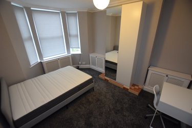 1 bed house, London Road, Far Cotton, Northampton, NN48AL - Image 2