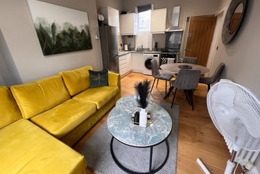 1 bed flat, Market Street, City Centre, Nottingham, NG16HY - Image 1
