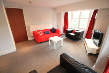 3 bed flat, Forest Road East, Arboretum, Nottingham, NG14HJ - Image 3