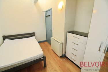 3 bed flat, Aberdeen Street, Hockley, Nottingham, NG31JB - Image 9