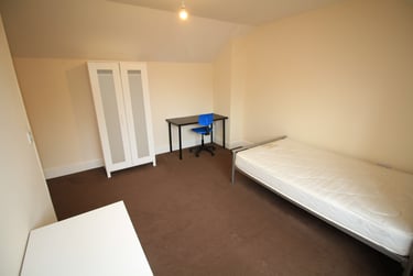 4 bed house, Tudor Grove, Arboretum, Nottingham, NG14HR - Image 15